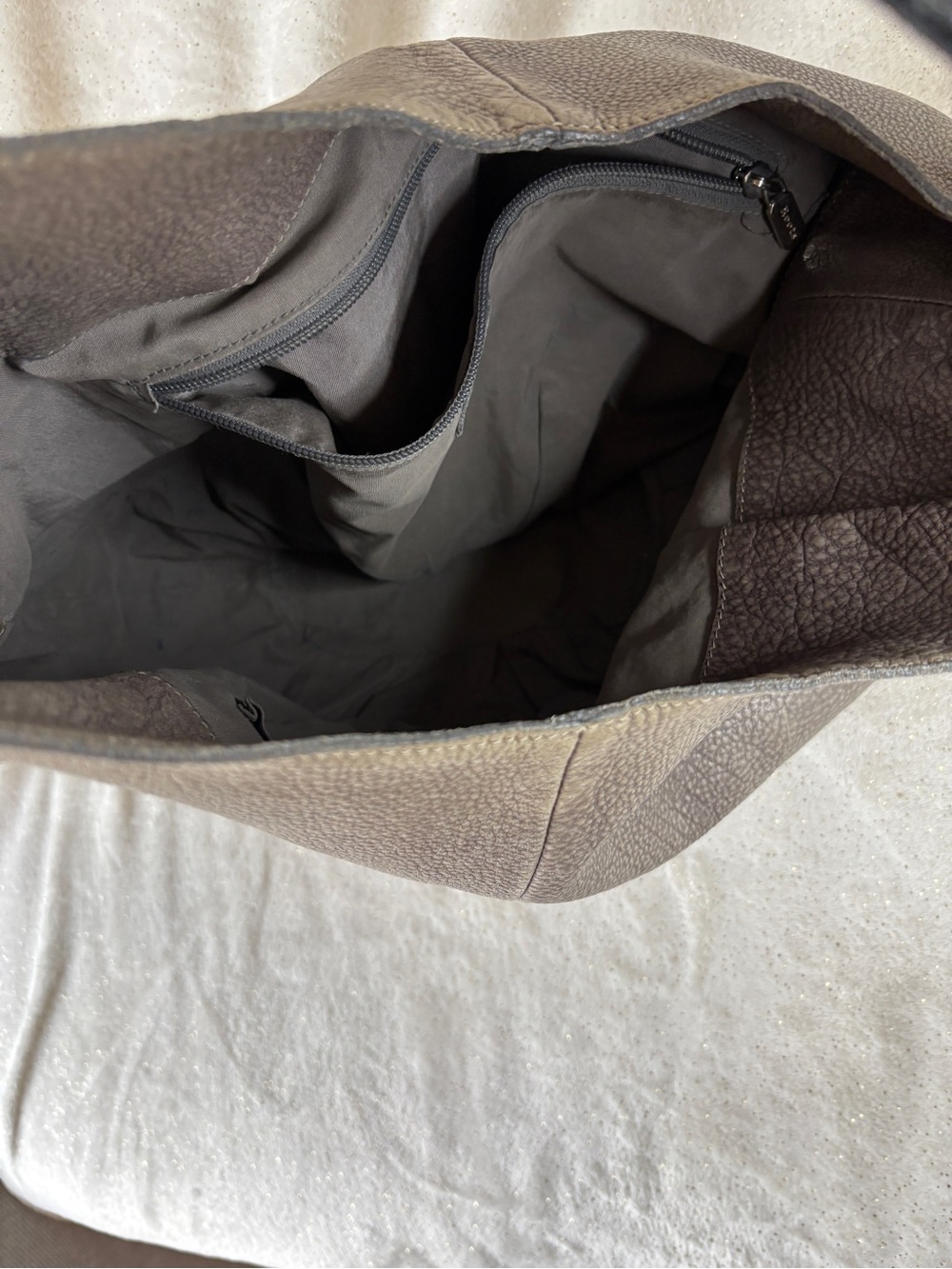 Roots Canada Genuine Leather Grey & Black Hobo Shoulder Bag Purse - Picture 10 of 12